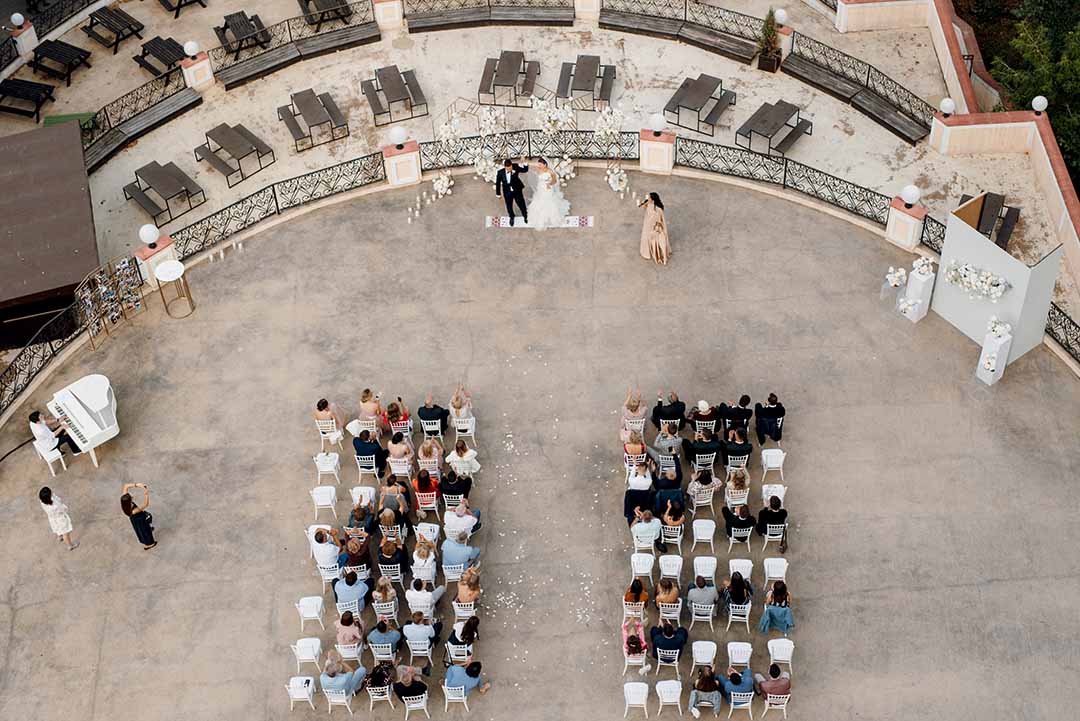 wedding-guests-from-above